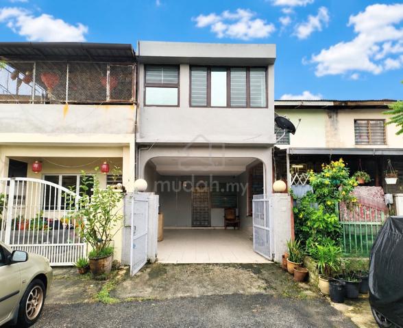 RENOVATED 4+1 Room Double Storey Terrace Taman Tasik Tambahan Ampang 1