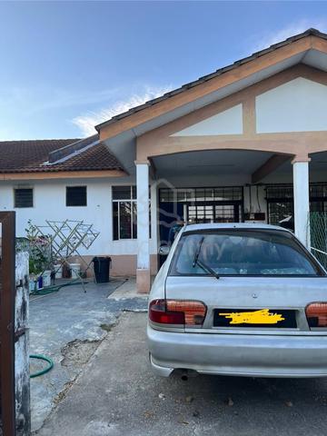 TIADA RUMAH DIHADAPAN! Taman Desa PD, Rumah Teres Untuk Dijual 1