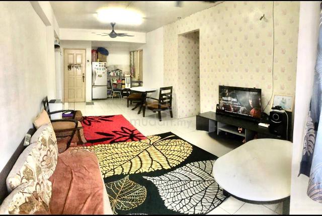 Apartment Taman Topaz 1