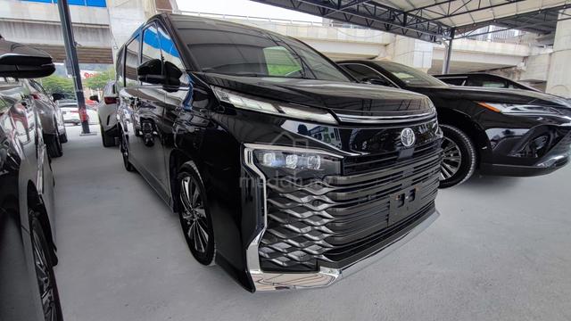2022 Toyota VOXY 2.0 S-Z (A) - 1