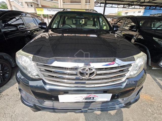 2013 Toyota fortuner 2.7 v auto  - 3