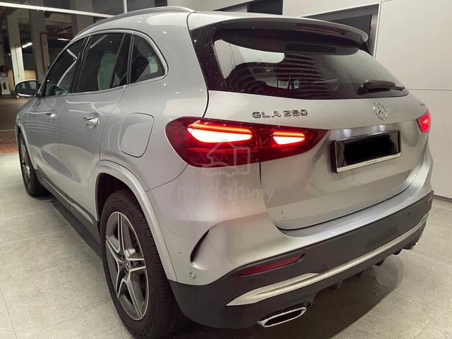2024/25 Mercedes-Benz GLA250 2.0 FL AMG Pre-Owned - 5