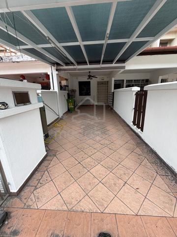 2.5 storey landed townhouse guarded gated Jalan Ipoh Kipark Villa Mas 1