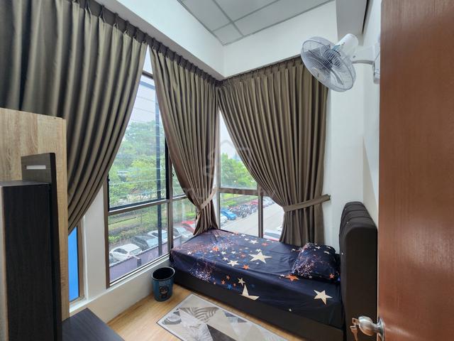 [10MINS TO CIQ/JB SENTRAL] LARKIN SENTRAL FEMALE ONLY Rooms 1
