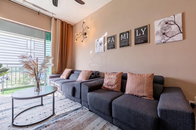 LRT Condo Near Midvalley & Velocity【 2-3 Room 】Full Loan @ Furnished 1