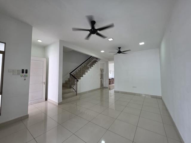 Dato Onn Double Storey Terrace House 4bed Johor Bahru 1