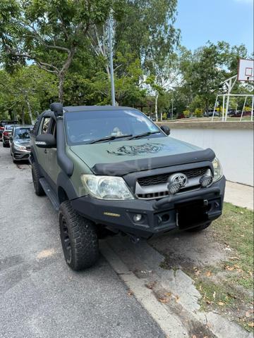 2010 Toyota HILUX 2.5 G FACELIFT DOUBLE CAB (A) - 1