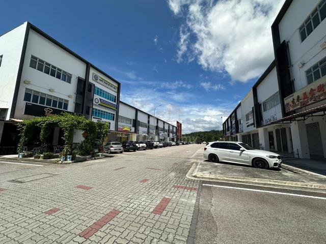 Kulai Indahpura Double Storey Shoplot Endlot For Rent 1