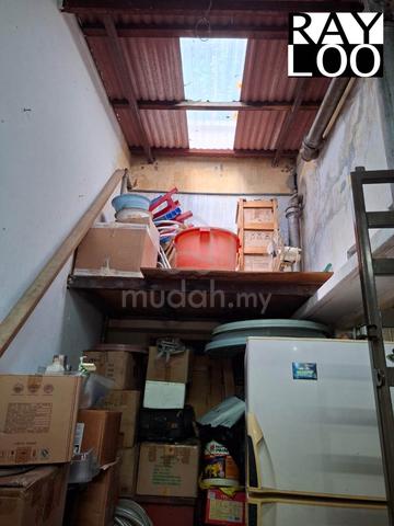 Abu Siti Lane Freehold Original Shophouse Long Frontage For Parking 1