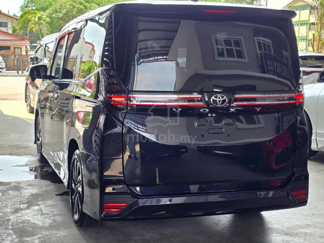2023 Toyota VOXY 2.0 S-Z (A) HIGH LOAN APPROVE - 3