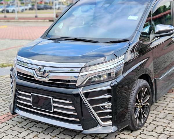 2018 Toyota VOXY 2.0 ZS KIRAMEKI II (A)✅Mthly 12xx - 5