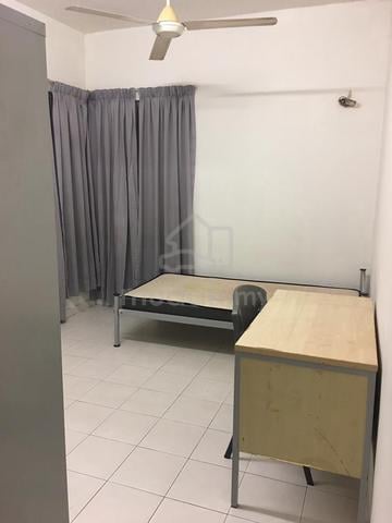 Master Room for rent in Setia Utama Ayer Keroh Melaka 1
