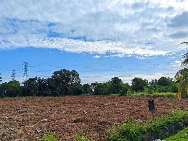 Good Location of Industrial Land Big Size 81,827 sqft Telok Mas 1