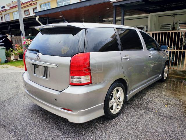 2005 Toyota WISH 1.8 X FACELIFT FWD (A) - 2