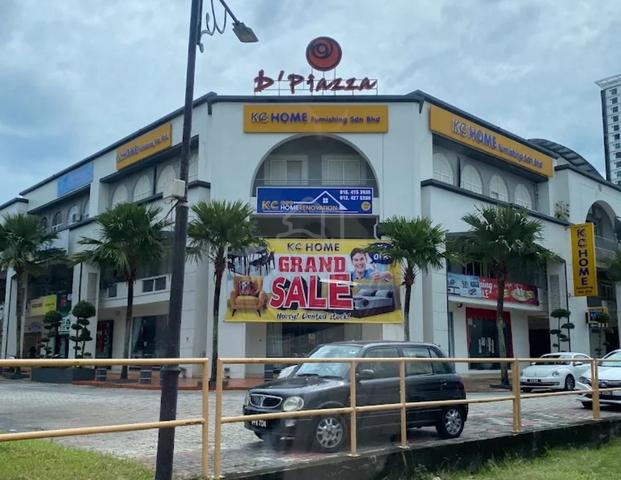 D piazza Shoplot Ground floor Bayan baru 1