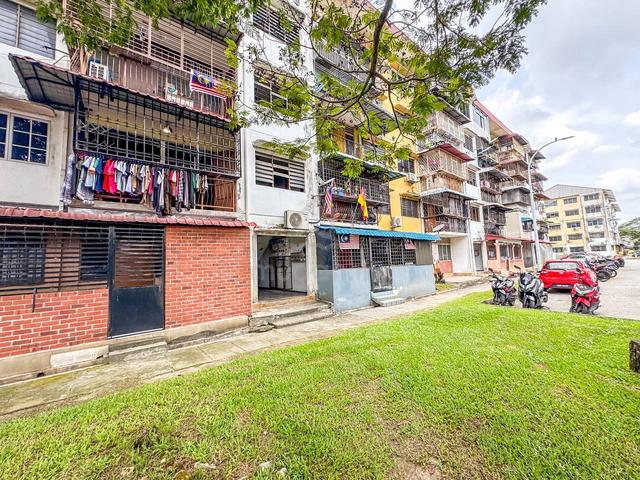 Flat PKNS Seksyen 17 Shah Alam 1