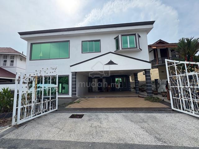 (FULLY FURNISHED & RENOVATED) 2 Storey Bungalow @ Laman Kemboja Nilai 1