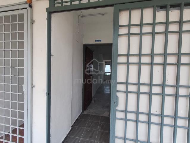 Pangsapuri Indah Taman Air Tawar Indah B 1