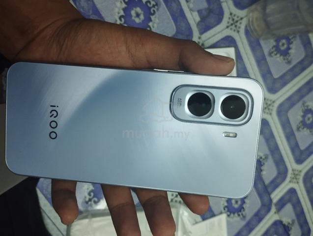 Iqoo z11 5G - photo 3 of 6