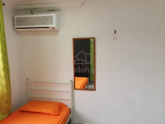 Room for rent.. Bilik untuk di sewa (Petaling Jaya Sek 14) 1