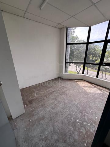 Room , Aeon Mall , 3rd Mile , Kuching 1