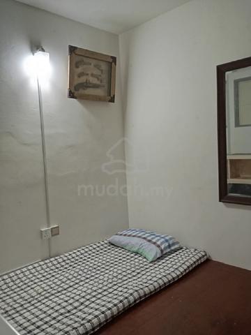 Jenjarom Homestay - photo 5 of 6