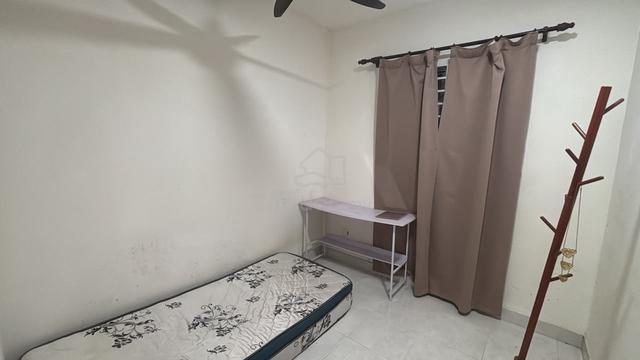 Bilik Sewa Murah Dengkil 1