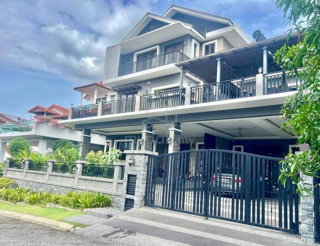 [Murah] 3 Storey Bungalow Putra Residen, Bkt Rahman Putra, Sek U20, SA 1