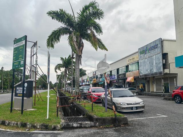Ground Floor Shoplot Kompleks Perniagaan Jelatek Langgar For Rent 1