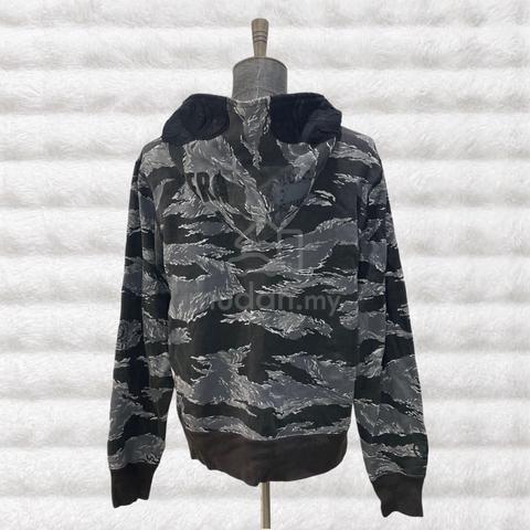 Bathing Ape BAPE Full Zip Black Camo Tiger Hoodie - photo 2 of 5