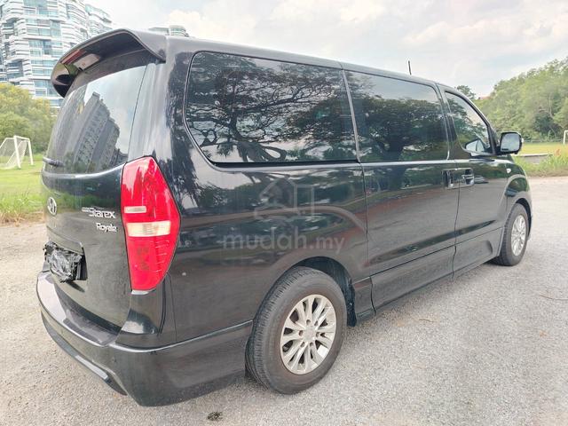 2011 Hyundai GRAND STAREX 2.5 ROYALE FACELIFT (A) - 2