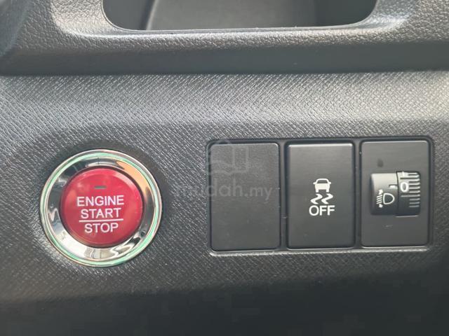 Full Service BR-V V 1.5 Full Loan 2018 Honda BRV V - 5