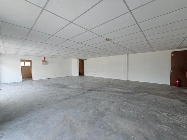 Semi D Factory l Ready to move in l Balakong For Rent 1