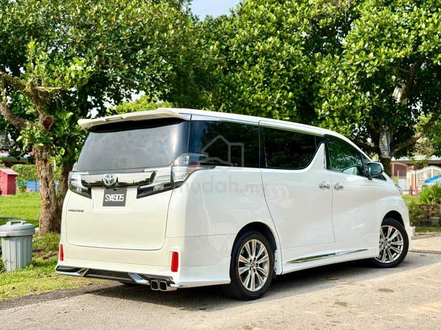 ON THE ROAD 2017 Toyota VELLFIRE 2.5 GOLDEN EYES - 5