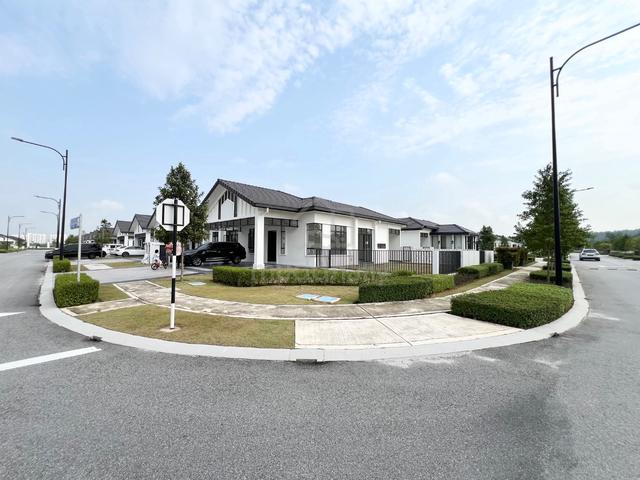 Corner Lot Single Storey Courtyard Home @ Norton Garden, Eco Grandeur 1