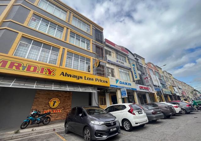 Ground Floor Shoplot @ Reko Sentral, Kajang 1