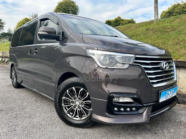 Hyundai GRAND STAREX 2.5 PRIME POWER DOOR AND BOOT - 1