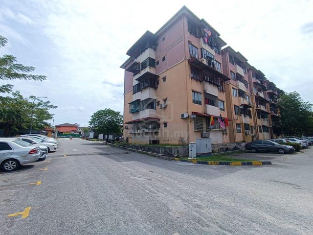 Putra Impian Apartment 1
