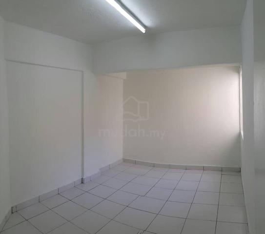 Makmur Apartment 1