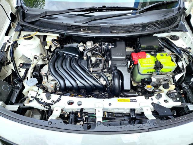 Nissan ALMERA 1.5 VL FULLOAN BLACK EIDITON 1 OWNER - 5