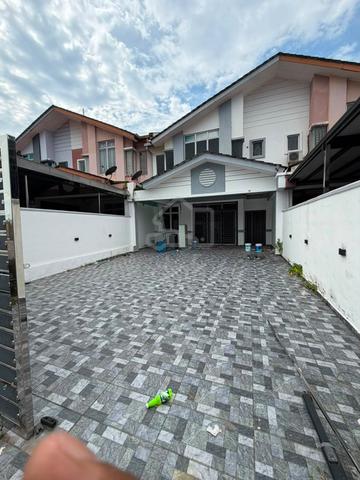 Taman Bukit Kempas @ Double Storey @ Fully Renovated @ Below Market 1