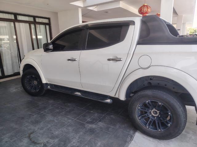 2015 Mitsubishi TRITON 2.5 VGT A/T (A) - 1