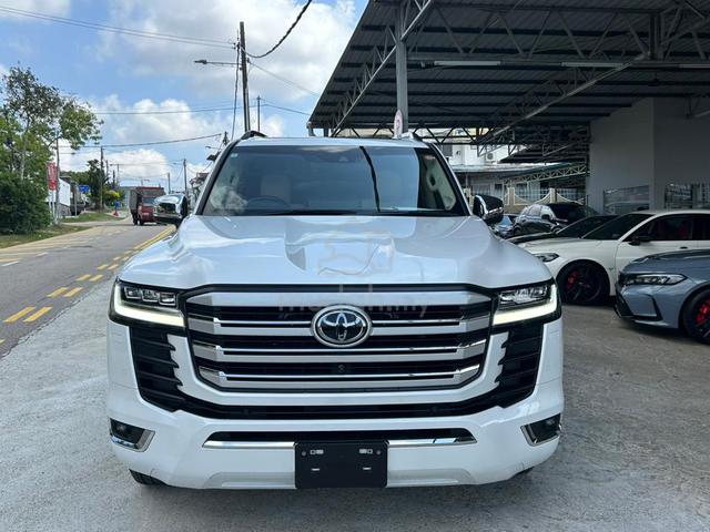 2024 Toyota LANDCRUISER 3.4 ZX PETROL 4CAM 10K - 3