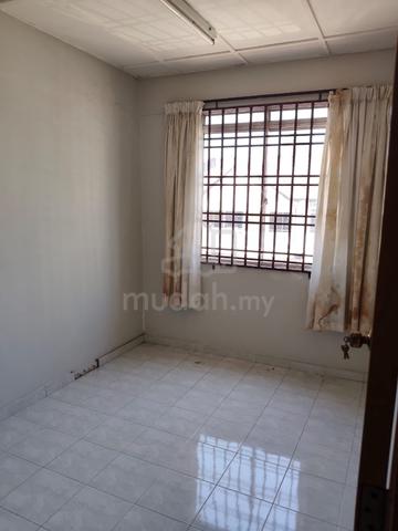 Kota Laksamana Utama Apartment 1