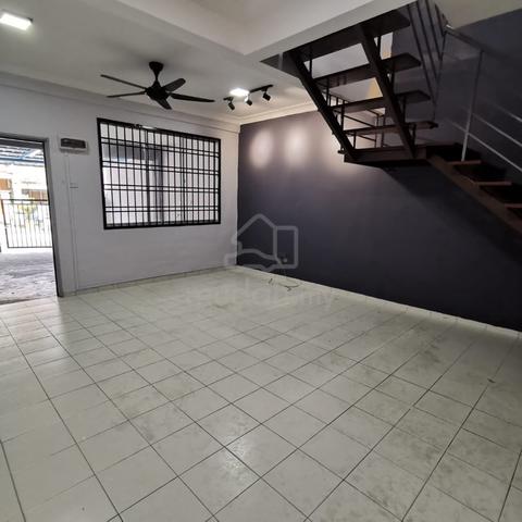 Kulai Kelapa Sawit / Taman Scientex 2 Storey House for RENT KULAI 1