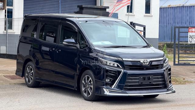2021 Toyota VOXY 2.0 ZS DASM 8Seaters - 1