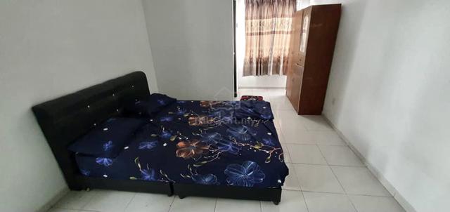 Room @ Puncak Alam 1