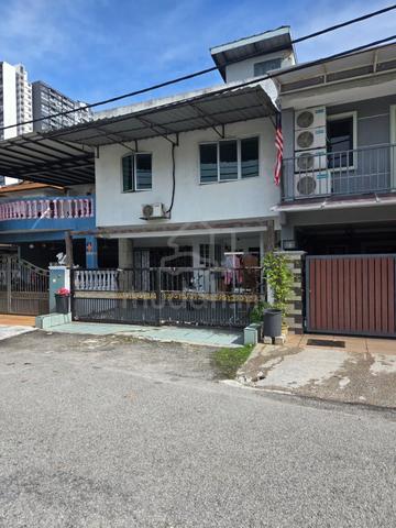 Renovated & Extended 2-Storey Terrace House @ Taman Puchong Indah 1