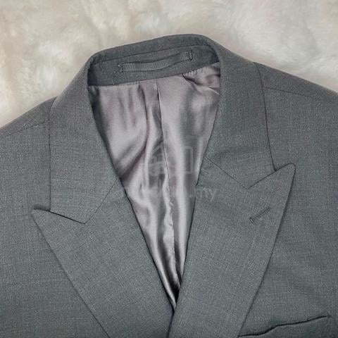 LV Uniforms Black jacket with Pin button - photo 3 of 5