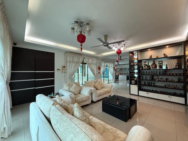 Taman Sutera Utama 3 Storey Semi Detached House 5bed Johor Bahru 1